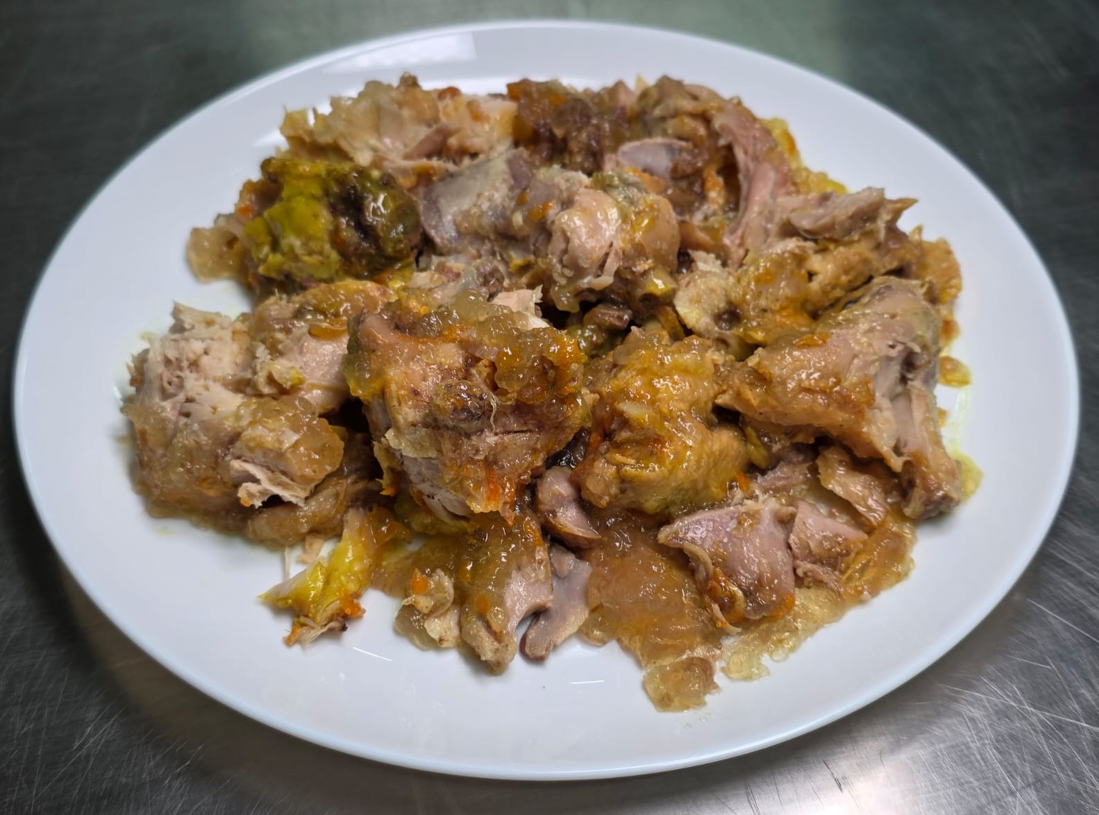 Курятина тушкована металева банка 525 грам